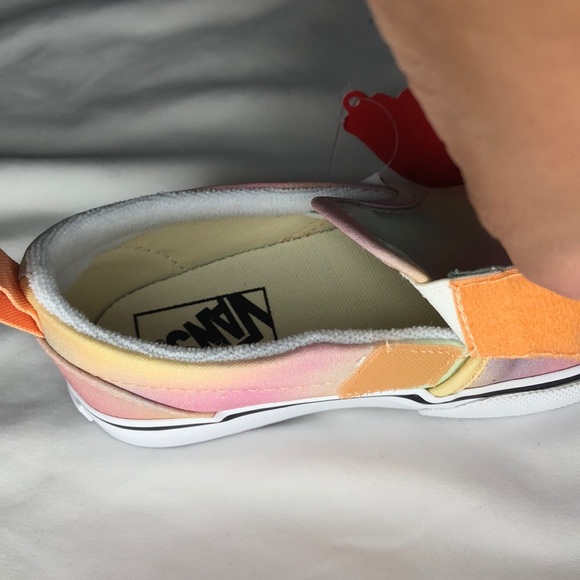 Vans - Picture 6 of 7